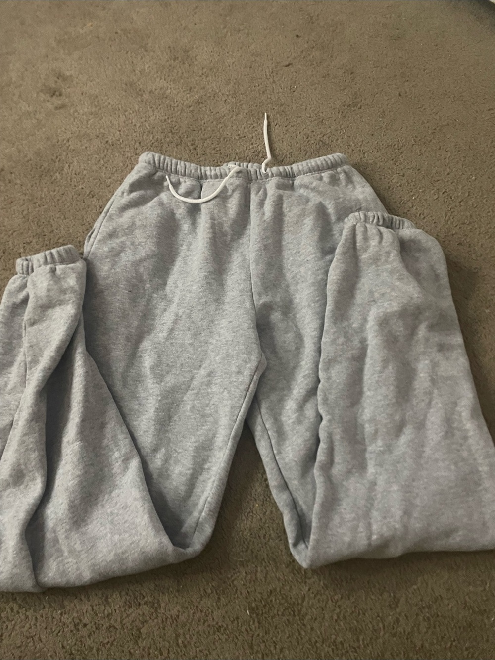 Brandy Melville Light Gray Cropped Sweatpants